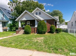 1916 2nd St, Moline, IL 61265