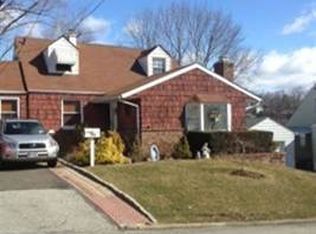 126 Young Ave, Yonkers, NY 10710