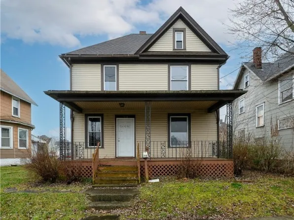 718 10th St NW, Canton, OH 44703