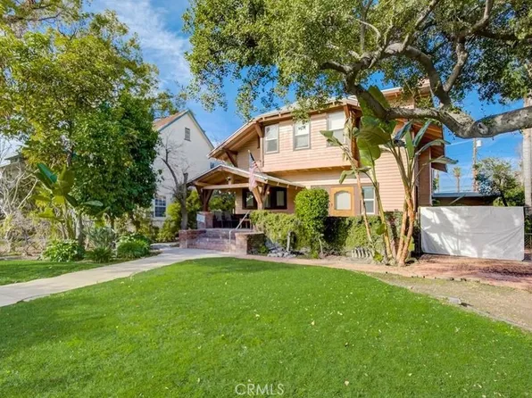 561 E Pasadena St, Pomona, CA 91767