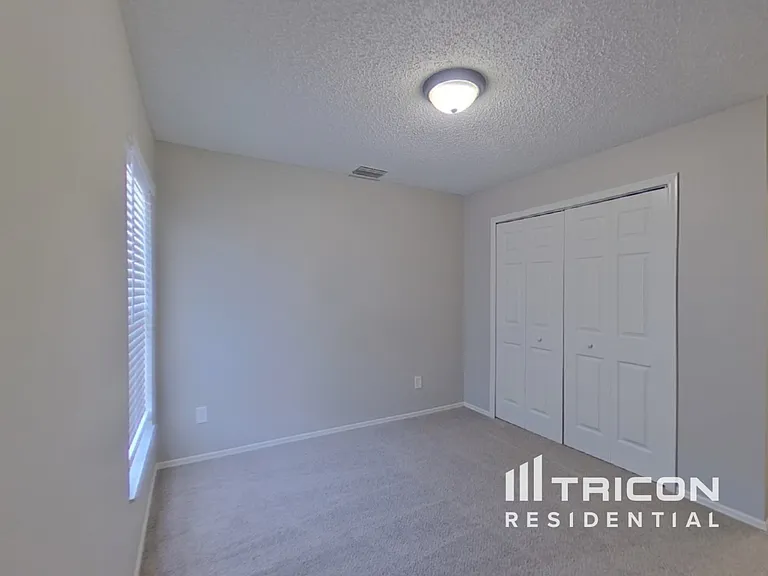 10440 Coconut Grove Ln — Photo 15