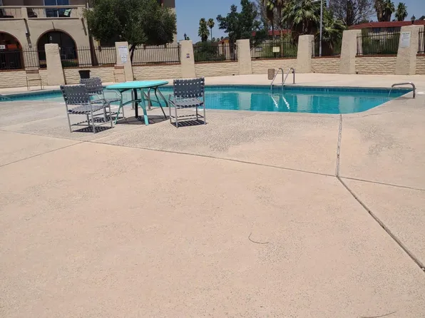 6321 N Barcelona Ct, Tucson, AZ 85704