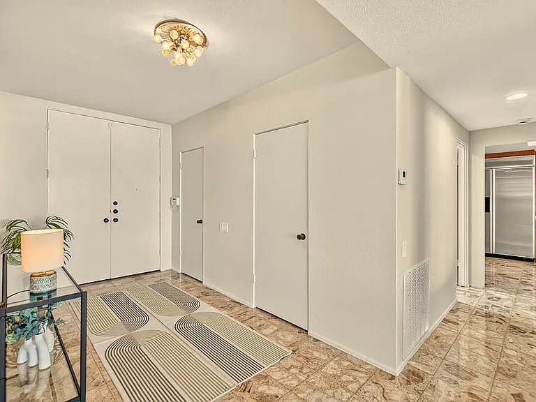 1570 S La Verne Way — Photo 21