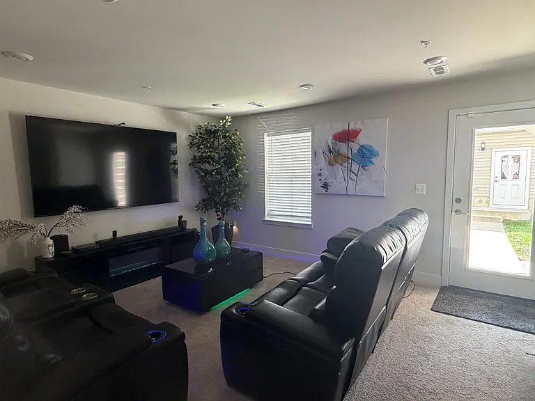 4137 Charles Dickens Dr — Photo 8