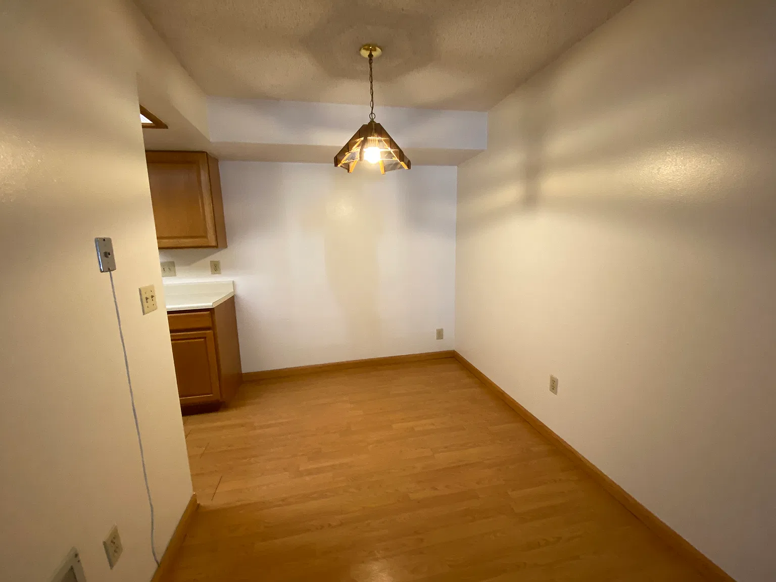 2 bed, 876 sqft, $2,400 — Photo 3