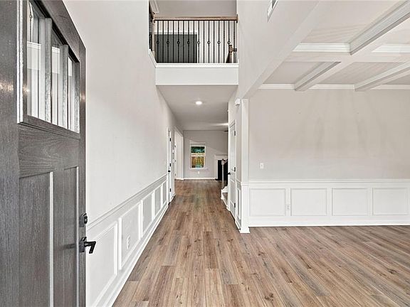 2nd image of 4806 Sultanta Way SW