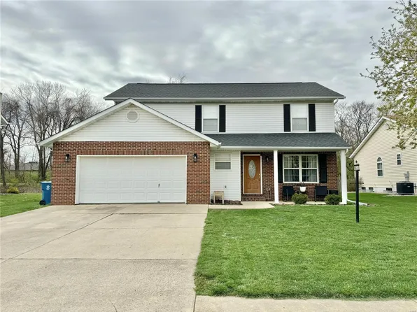 27 Charles Dr, Glen Carbon, IL 62034