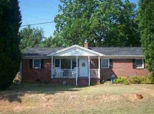 220 Telfair St, Fountain Inn, SC 29644