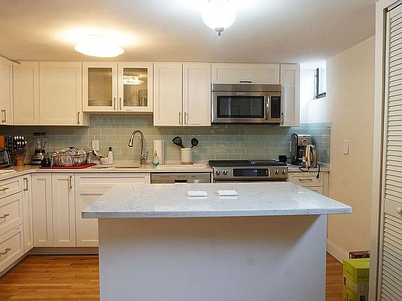 5th image of 309 E 108th St APT 5A