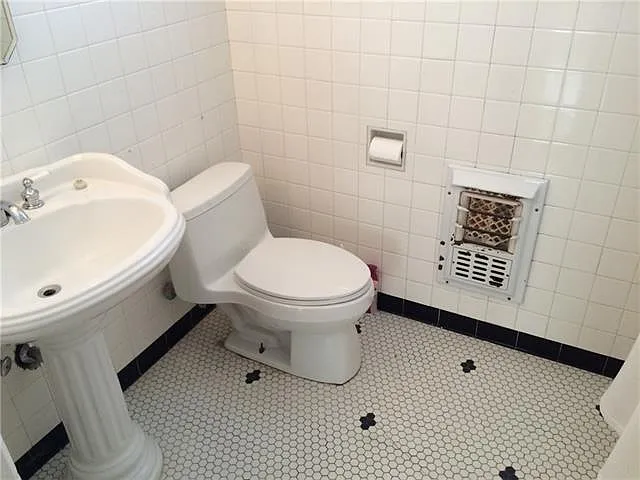 849 Weiblen Pl — Photo 4