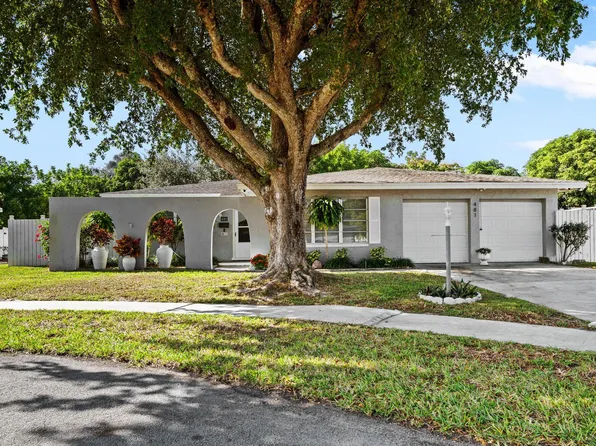 481 NW 45th Terrace, Plantation, FL 33317