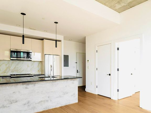 4th image of 312 Broadway #4A