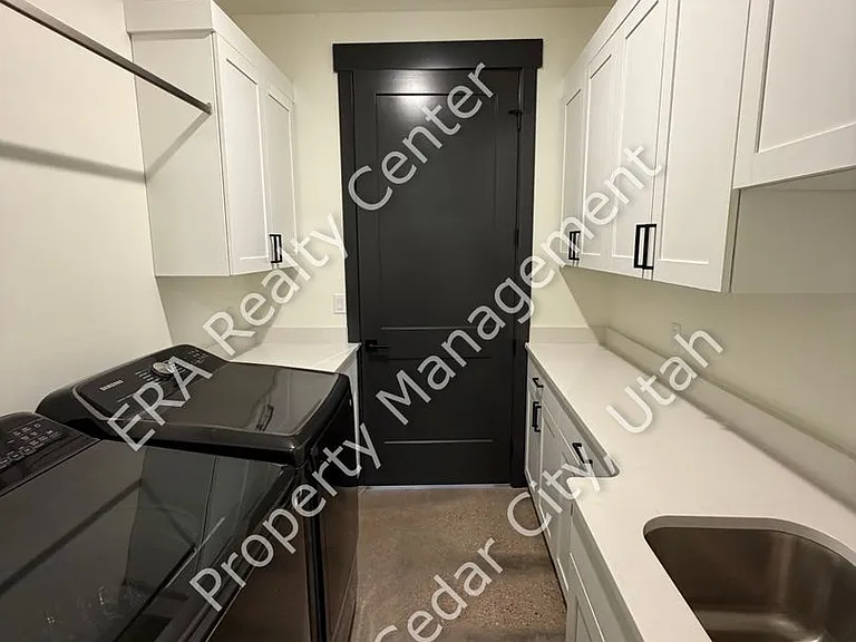 2180 S Bluff Dr — Photo 17