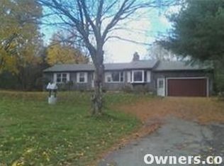 536 Raymond Hill Rd, Uncasville, CT 06382