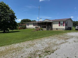 75 J D B Ln, Russell Springs, KY 42642