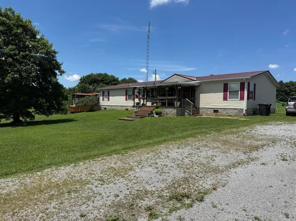 75 J D B Ln, Russell Springs, KY 42642