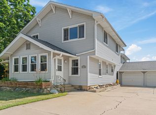 206 Washington St, Oswego, IL 60543