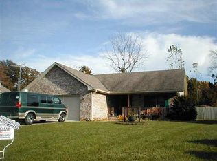 312 S Ivy Wood Dr, Muncie, IN 47304