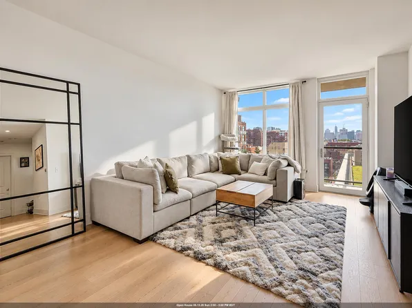 1400 Hudson Street image 1 of 33