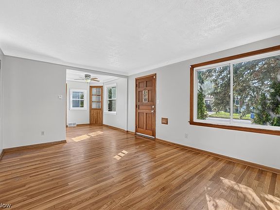 5th image of 5902 Morningside Dr
