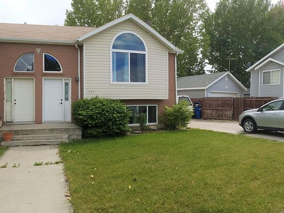 2nd image of 1793 Garden Dr