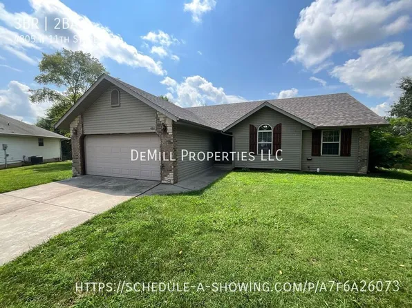 4805 N 11th St, Ozark, MO 65721