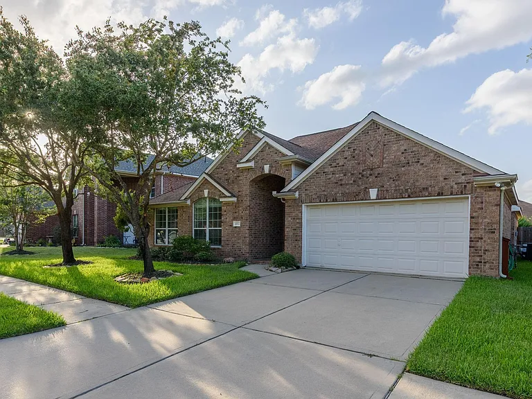 10022 Darrell Springs Ln — Photo 7