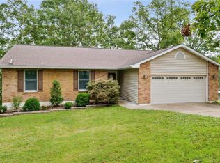402 Attucks Dr, De Soto, MO 63020