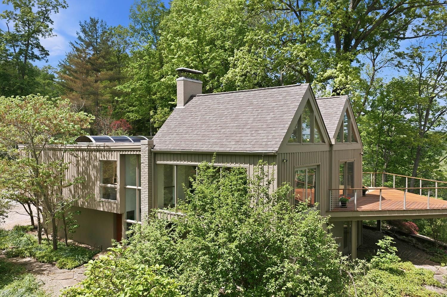 9546 Cunningham Rd, Cincinnati, OH 45243 | Zillow