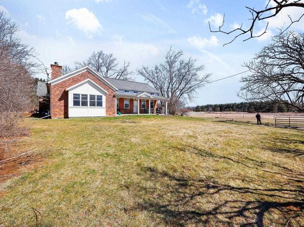 6112 County Road A, Brooklyn, WI 53521