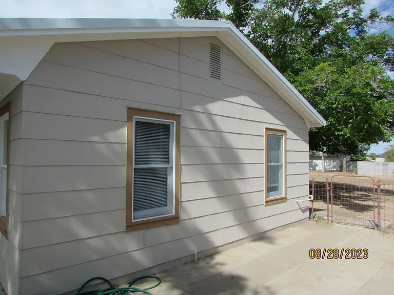 1103 S Platinum Ave — Photo 18