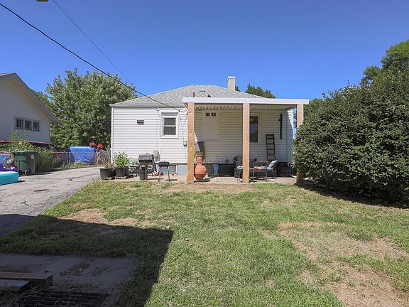5th image of 3529 East Ave