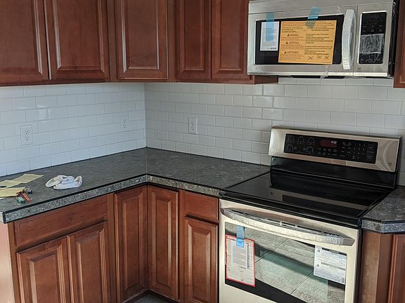 2nd image of 1112 Perkins Ave