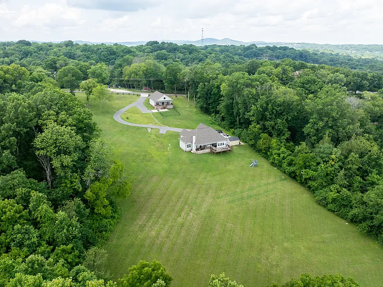 6204 Pettus Rd — Photo 3