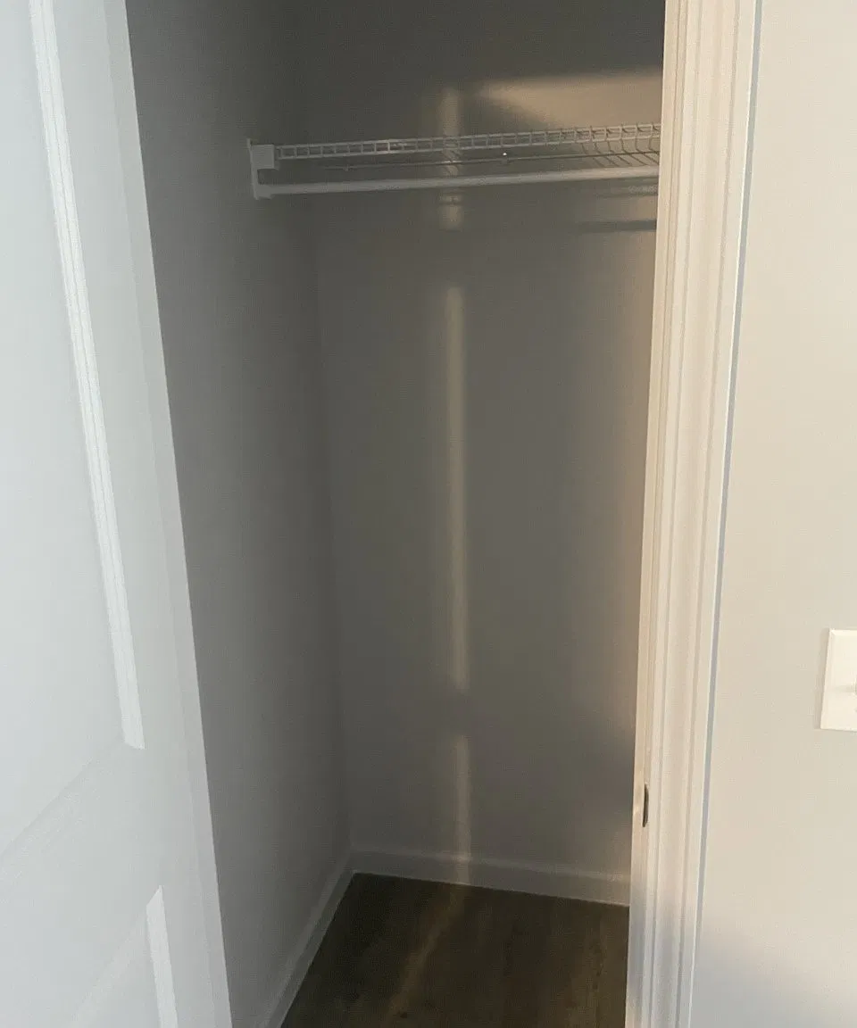 3 bed, 1.5 bath, 1200 sqft, $1,375 — Photo 3
