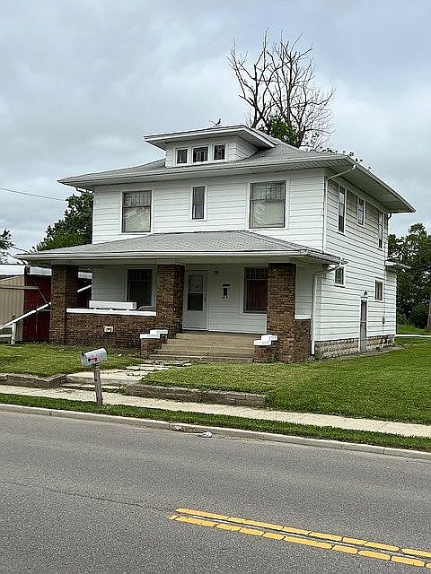 2nd image of 1321 S Hoyt Ave