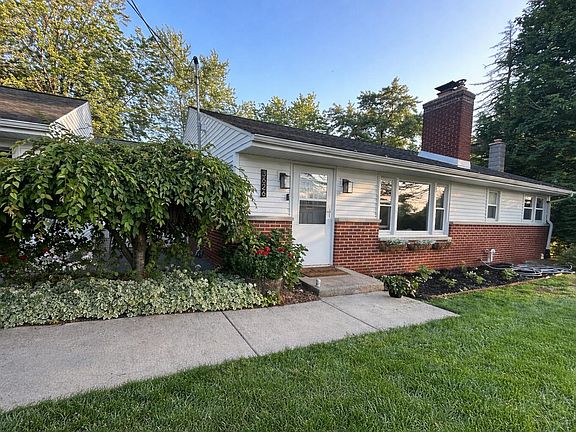3rd image of 3626 E G Ave
