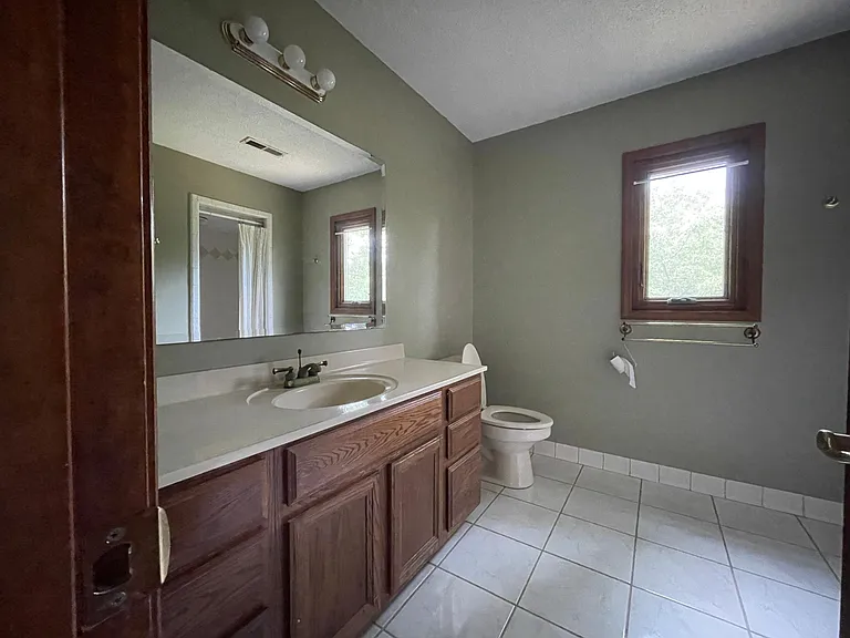 Upstairs bathroom