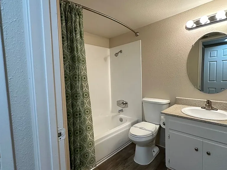 Northridge Terrace Apartments at 4900-4948 Stamas Lane, Fair Oaks California — Photo 24