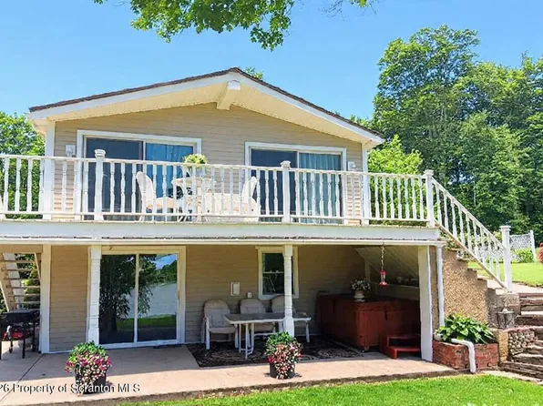 583 Lakeview Dr, Springville, PA 18844
