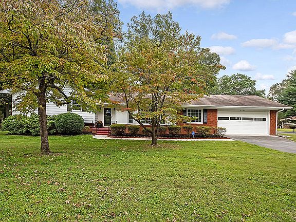 2nd image of 2404 Globe Dr