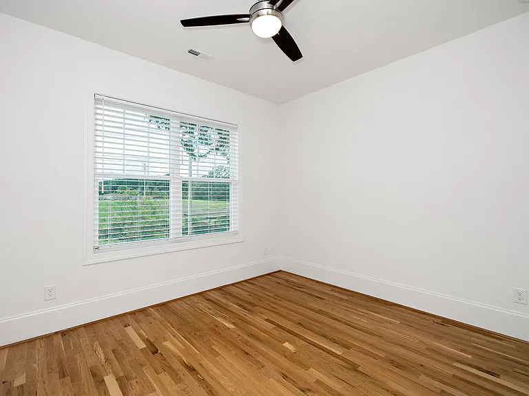 1755 Crest Rd — Photo 8