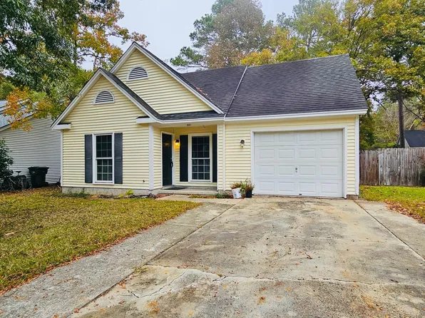 221 Alston Cir, Goose Creek, SC 29445