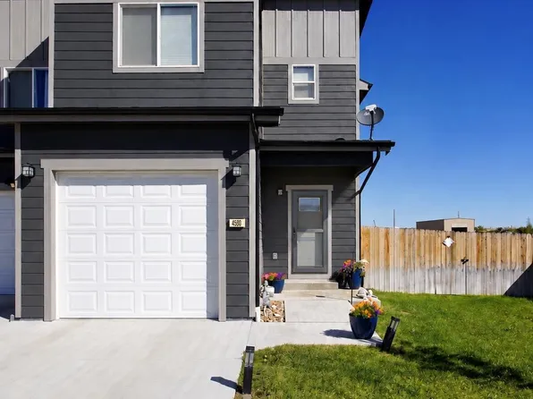 4590 Pontiac St, Mills, WY 82644