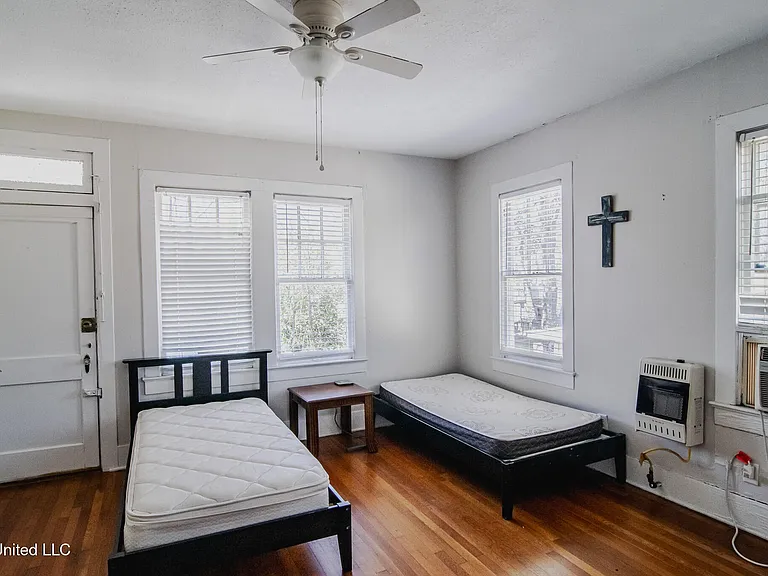 803 N Congress St #D — Photo 12