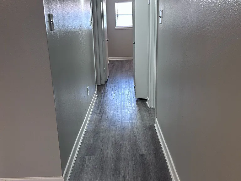 McIntyre Apartments — Photo 51