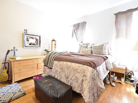 5th image of 25 Fort Washington Ave APT 2B