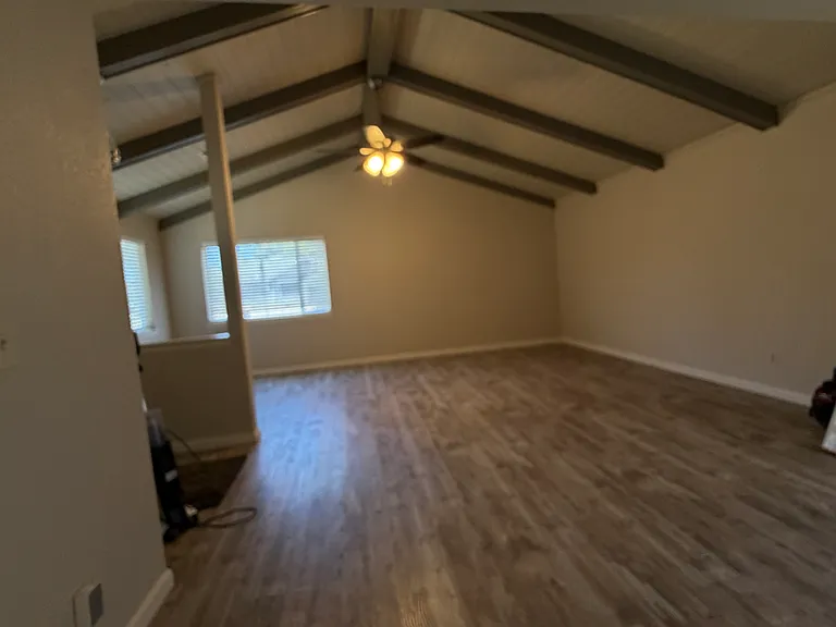 3905 Sunwood Dr — Photo 3