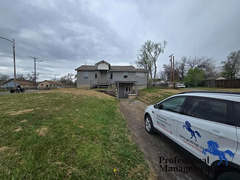 46 Adams St #1/2 — Photo 1
