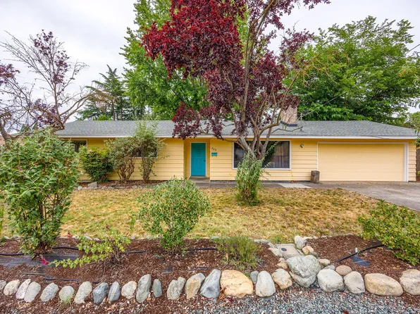203 Princess Way, Central Pt, OR 97502